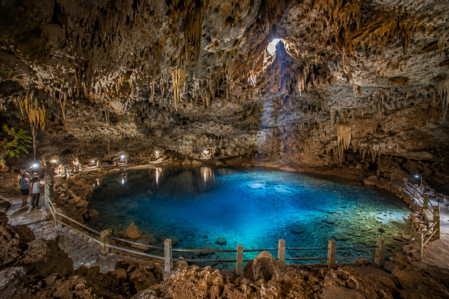Hinagdanan Cave